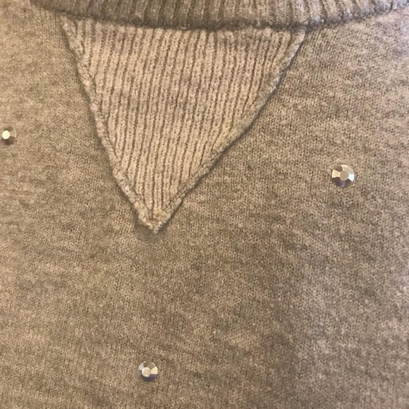 Peyton Primrose Grey Crew Neck Long Sleeve Sweater - Picture 6 of 11